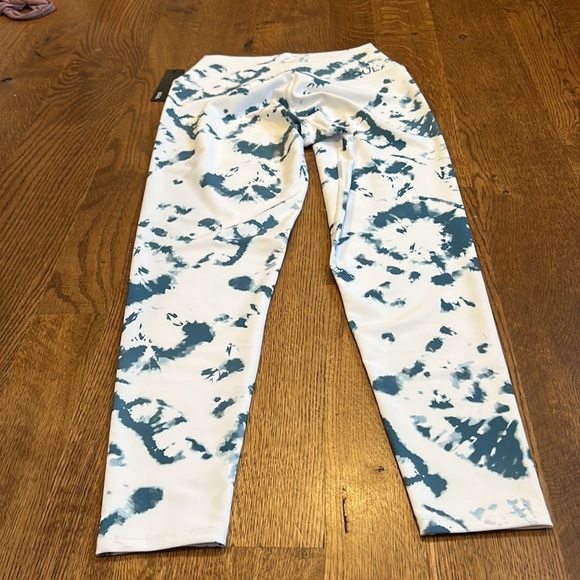 NWT Soul Women’s Leggings White and Blue Size Medium - Picture 3 of 6